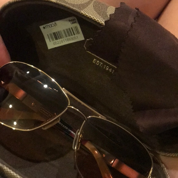 Coach sunglasses - Picture 6 of 9